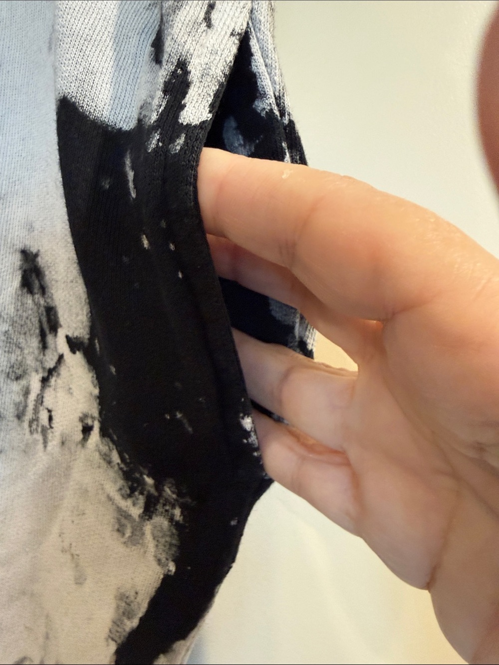 Cotton Citizens black and white cloud sweatpants worn once - Picture 4 of 6